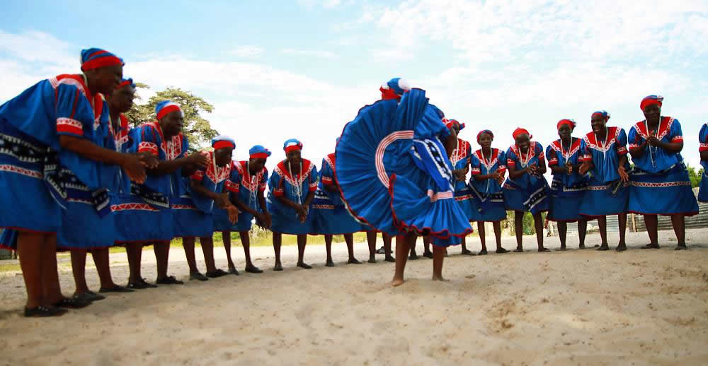 La danza popular seperu y prácticas rituales conexas - Botswana La danza popular seperu y prácticas rituales conexas - Botswana